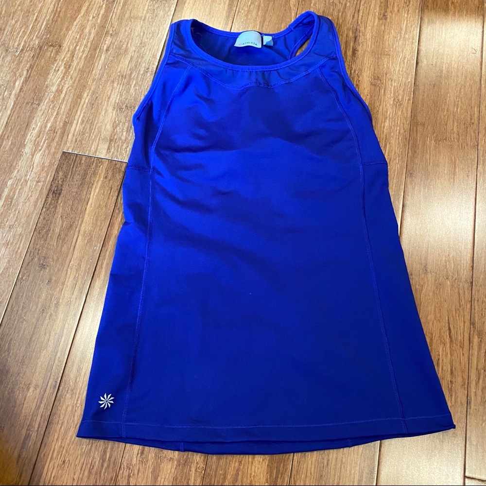 athleta • bright blue tank w built in bra
